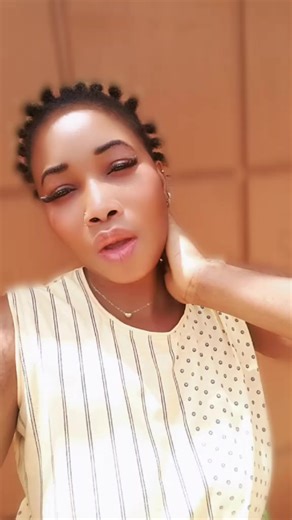 Vidéos de 💓Déborah---💓 de luxe💓 (@deborah_deluxe) avec son original - Motivation plus