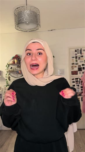 Choosing the Perfect Graduation Outfit for Dental School