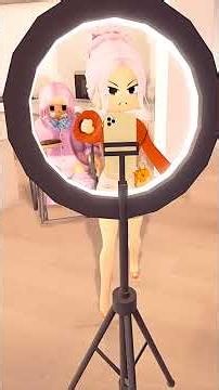 Me hizo esto para hacerse rica 💬 #roblox #berryavenue #brookhaven