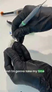 How to Make a Temporary Tooth While an Implant Is Integrating