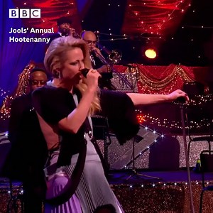Well now it’s been almost five years. Weird years, even dark years, without @davidbowie in the world. But today is his birthday, so cause to celebrate humanity!! 🙏 Here’s me shitting meself doing a cover of #letsdance with the incredible @jools.holland.official #BIGBAND ♥️ #hootenanny #nye the whole bloody WONDERFUL show is available now @bbciplayer | Róisín Murphy