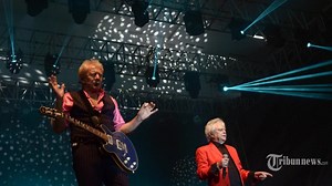 Terjemahan Lirik Lagu Making Love Out of Nothing at All - Air Supply - Tribunnews.com