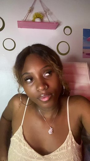 Understanding Everyday Conversations in Funny Contexts