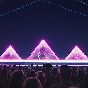 Bei ABBA Voyage könnt ihr ABBA als digitale Avatare live in der atemberaubenden, eigens dafür gebauten ABBA-Arena in London erleben. Eure Tickets für die einmalige Live-Experience könnt ihr euch bei Ticketmaster sichern: https://bit.ly/3KgeRnx | Ticketmaster Deutschland