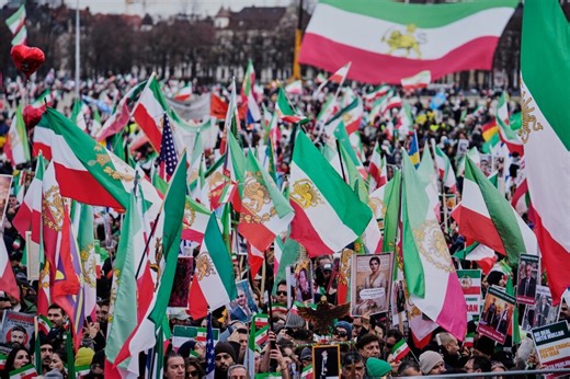 Crown prince urges the world to stand with the people of Iran as 250,000 rally in Munich