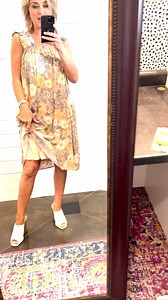 2.9K views · 35 reactions | SURPRISE!  Julie OOTD! 朗 Shop this...