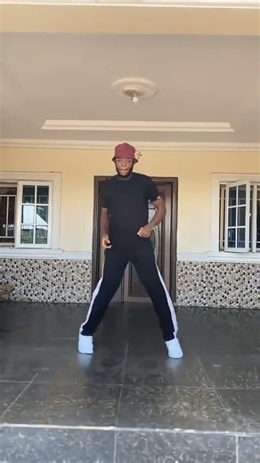 Legwork challenge accepted #legworkchallenge #afrodancer #dancechallenge #emmaginations #dancetrend