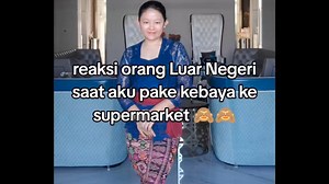 129K views · 3K reactions | reaksi orang Luar Negri liat kebaya Indonesia.殺 upload ulang guys | Unike Friskila Suwandi | Facebook