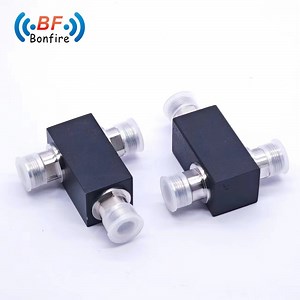 [Hot Item] 617-4000MHz 2 Way Power Divider SMA Female, IP60