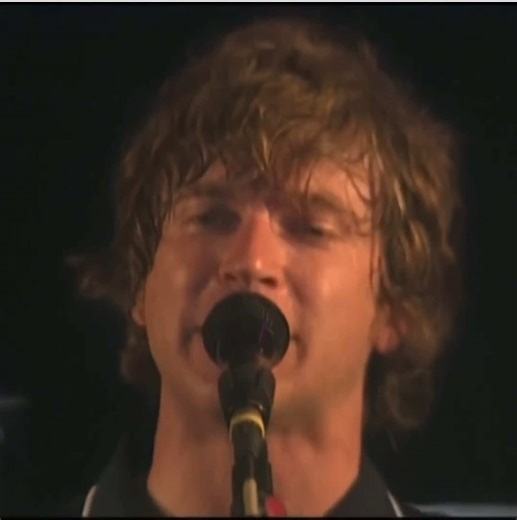 Nada Surf - L'Aventurier (Indochine Cover) #NadaSurf #Indochine