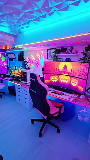 Ready for Sunday gaming 😎 . . . . #setuplove #setup #gamingsetup #gameroom #tech #videogames #gamingroom #rgblights