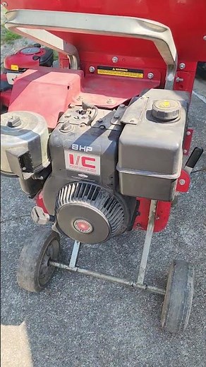 Troy-Bilt Super Tomahawk Chipper Running
