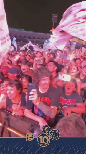 Pity Álvarez volvió a los escenarios: show de más de tres horas y emoción ante 35 mil personas Pity Álvarez regresó con un recital histórico en el estadio Kempes de Córdoba. Tocó durante más de tres horas ante más de 35 mil personas, repasó canciones de toda su carrera y se mostró visiblemente emocionado en el escenario. “Espero que les haya gustado. Rock & roll”, dijo al agradecerle a su banda y al público, en una noche cargada de clásicos, aplausos y lágrimas. | Canal 10 Mar del Plata
