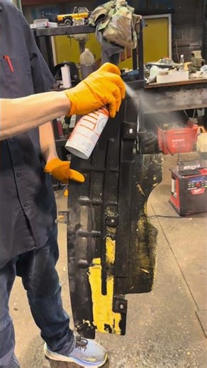 Clean strikes every time with Denco brake cleaner #automotive #mechanic #brakecleaner