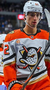 2.2K views · 2.7K reactions | C’est quand même un des meilleurs logo de tous les sports US hein 閭 | Brooklyn Fizz - L'Epicerie Américaine | Facebook