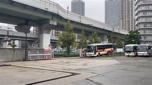 日本交通バス on Instagram: "高速バス #万博ラッピングバス が #日交整備 工場へ 車庫で見れる最後の姿 ありがとう‼さようなら‼ #大阪・関西万博 #EXPO2025 #ミャクミャク #京都交通 #日本交通 #EXPO2025Forever"