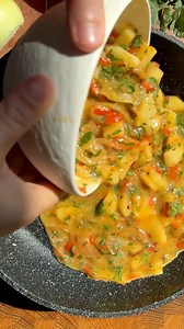 3.1M views · 28K reactions | Spanish Omelette (Tortilla Española #spanishomelette #tortillaespañola #easyrecipe #homemade #comfortfood #brunchideas #vegetarianrecipe #eggrecipes #essenparadies #healthyish #mediterraneankitchen | Essen Paradies | Facebook