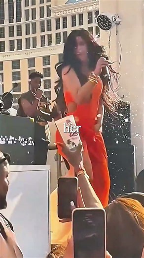 People Throwing somethings at Artists on Stage 😳