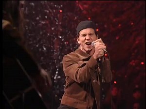 "State Of Love and Trust" from the 1992 MTV Unplugged concert in New York City. | Pearl Jam