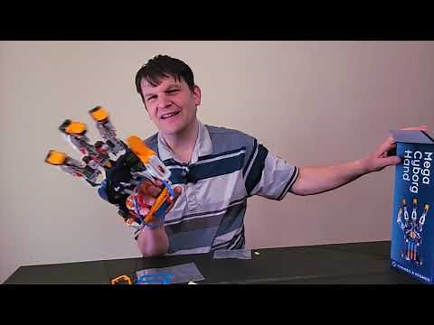 TheGeekChurch Review Mega Cyborg Hand from Thames & Kosmos