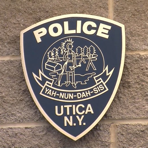 Utica Police searching for suspect in Genesee Street stabbing