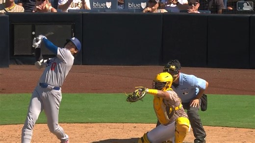 【 #ドジャース 】#大谷翔平 第45号ソロホームラン🔥 首位攻防戦の最終回、 #松井裕樹 からダメ押しの1発をライトスタンドに運びました！！ 👉4試合ぶりのHRでナ・リーグ本塁打1位タイです #日本人選手情報 | MLB Japan