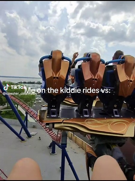 Relatable: Me on Kiddie Rides vs. Scariest Park Ride