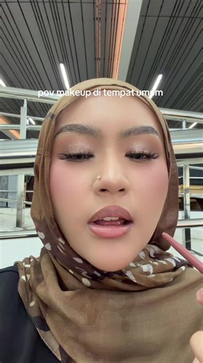 aga malu tapi cuek aja besok juga gaketemu lagi