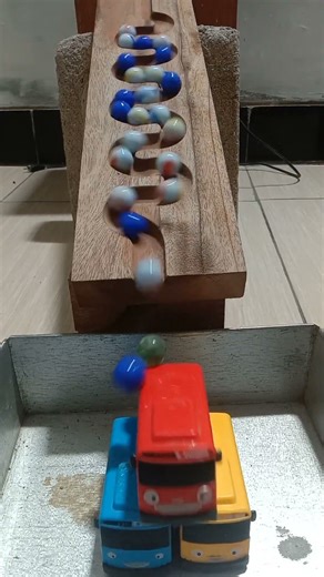 Marble Race, But It's Nervous