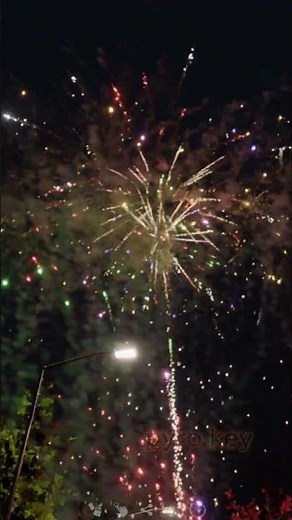 Best small fireworks show #fireworks #fireworksmania