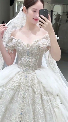 The main gauze with a regal and luxurious retro feel wear a fairy tale on your body Hainin