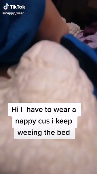 nappy_wear (@nappy_wear)’s videos with Monkeys Spinning Monkeys - Kevin MacLeod & Kevin The Monkey