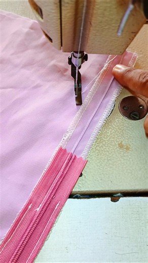 Tips for Sewing an Invisible Zipper #shorts #sewing #zipper #sewingtips