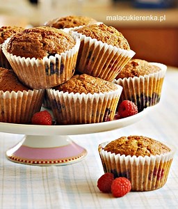Muffiny bez mąki pszennej z owocami (bez glutenu) - Mała Cukierenka