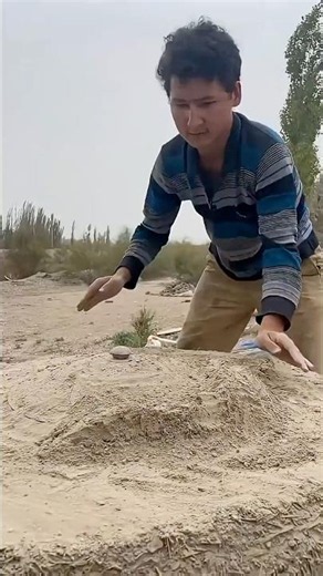 Uyghur adash