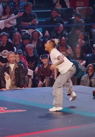 The Crown - David Stalter Jr.- "Kilometre" Burna Boy - World Finals Red Bull Dance Your Style