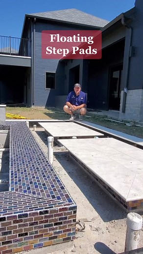 How we make floating steps in a swimming pool. DREAM IT, BUILD IT, LIVE IT Prestige Pool and Patio www.PrestigePP.com/estimate 469-644-74665 #pool #luxurypool #dallas #northtexas #metroplex #frisco #plano #prosper #dallaspoolbuilder #swimming #pooldesignideas