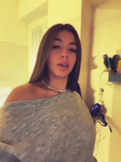 Video di michelle🩵 (@__mimi8_) con suono originale - rap