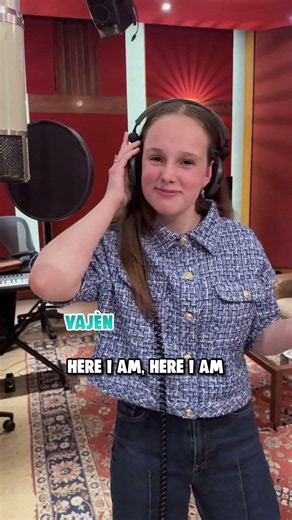 HERE I AM IS NU UIT! | VAJÈN | JSF SHORTS 🇳🇱
