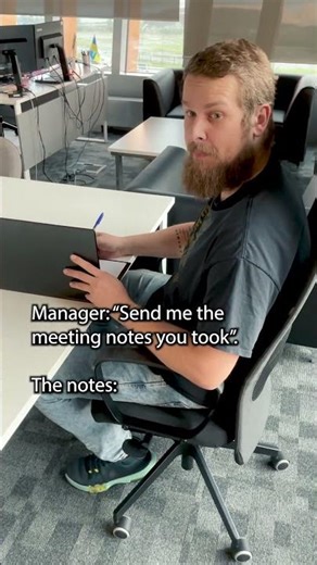 He makes creative notes #azeron #teamazeron #gamingkeypad #azeronkeypad #azeroncyborg2