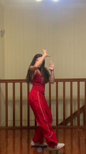 Learn the Red Dance Tutorial from Descendants: Rise of Red