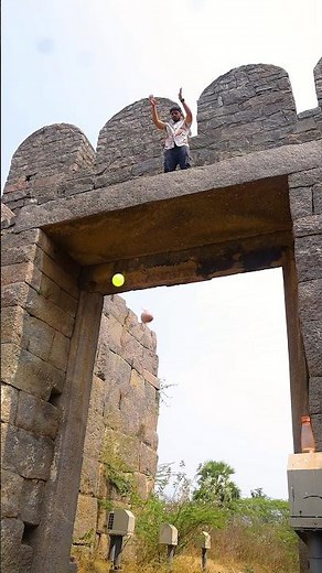 Gravity vs Air Resistance 🥎 🏀 #physics #airresistance #viscousdrag #gravity #freefall #airdrag #iit