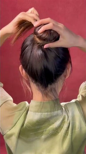 A tutorial on a pure bun hairstyle so tight Girls come and learn it quickly #Updo