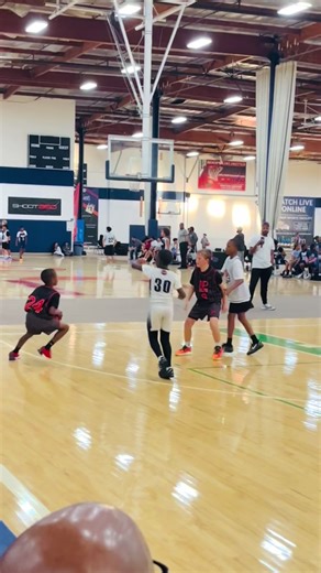 Stacking days getting better! #fyp #basketball #basketballtiktok #hoopersoftiktok #hooper