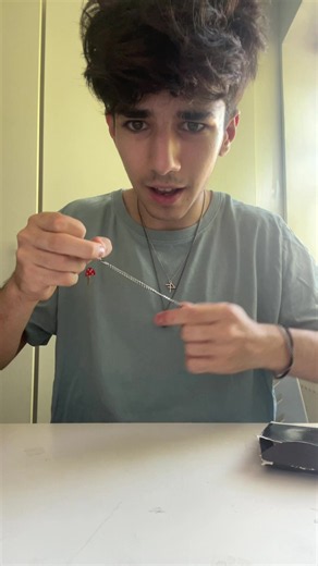 Magic trick slight of hand: dark son reveal
