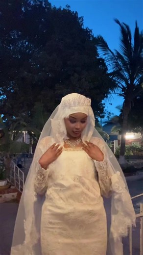 Koorsooyinka Quruxda ee Laxariir Cubeed