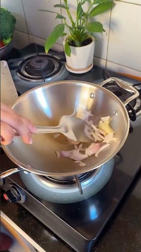 Stainless Steel vs Nonstick: The Truth No One Tells You! 🔥