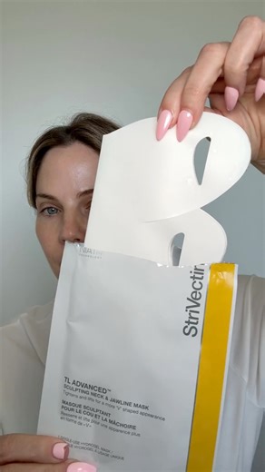 Wondering how to use our Sculpting Neck & Jawline mask? Watch this video to see how to get a firmer-looking neck and more defined jawline 👀 📹: @stefaniefritzxo #NeckMask #NeckSkincare #FirmingSkincare | StriVectin