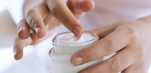 3 melhores cremes para rugas profundas para diminuir as linhas de expressão