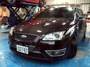 KC汽車工藝- Ford Focus RS MK2 Bonnet Vents 碳纖維引擎蓋RS Look Carbon Fiber Hood